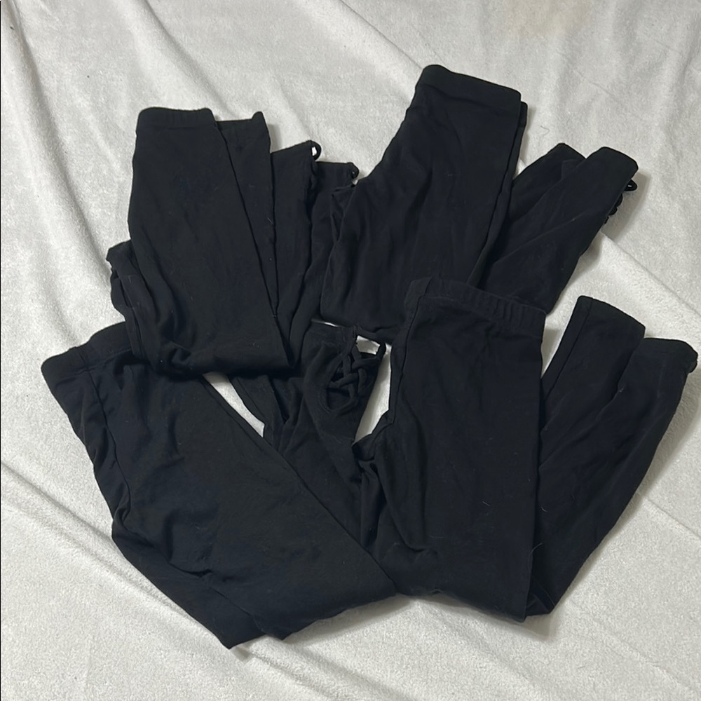 Bundle of 4 old navy girls leggings size (6-7)